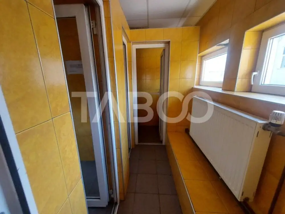 Spatiu comercial de inchiriat 1300 mpu 6 incaperi Sibiu zona centrala