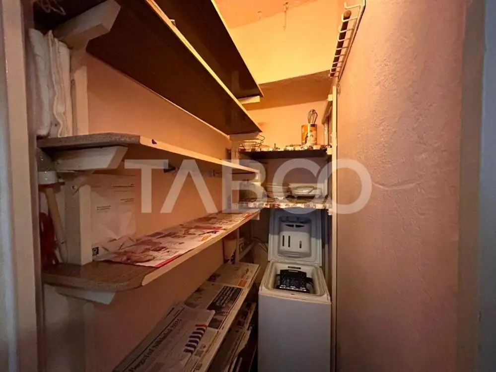 Apartament suprafata utila 49 mp bloc cu lift balcon in zona Rahovei