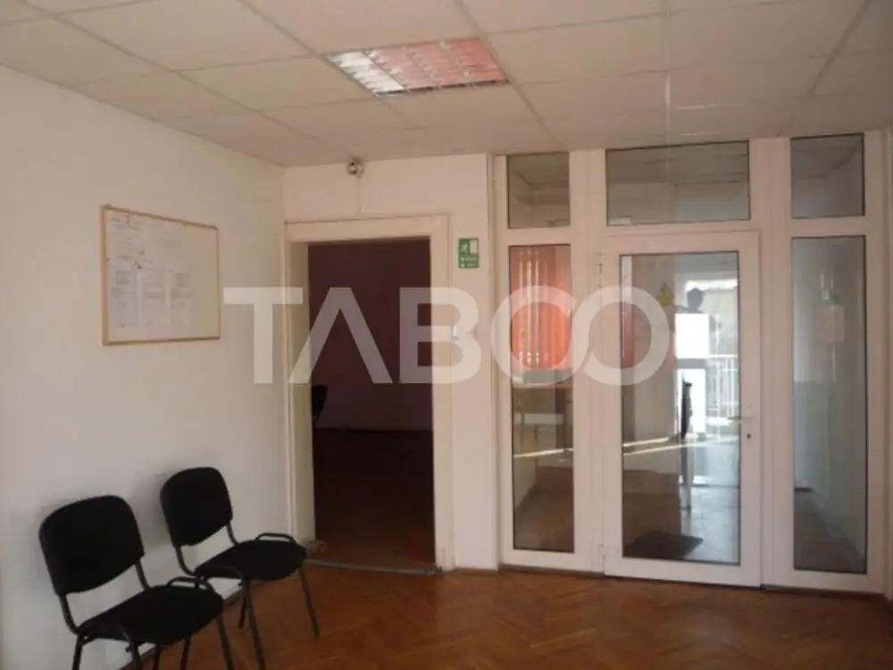 Spatiu de birouri 3 balcoane si o terasa in Sibiu 120 mp zona Centrala