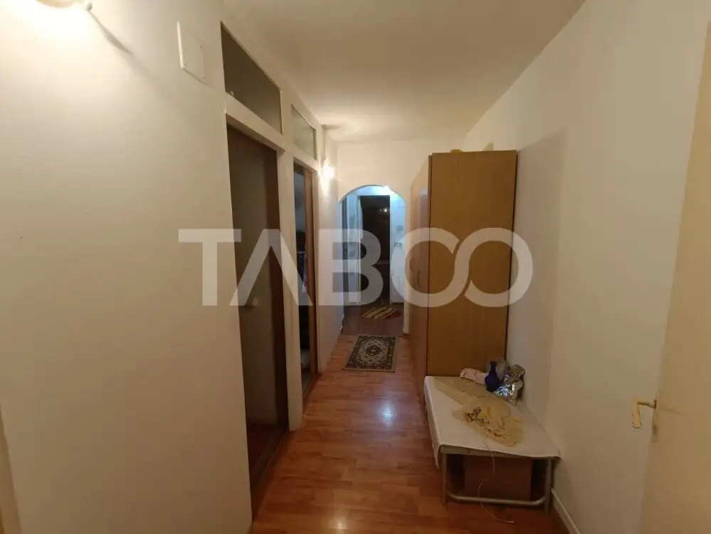 Apartament decomandat 2 camere 49 mp utili balcon Kogalniceanu Sebes