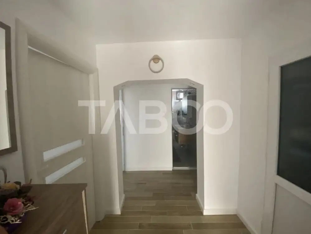 Apartament 3 camere 60 mpu mobilat utilat terasa Centru Alba Iulia 