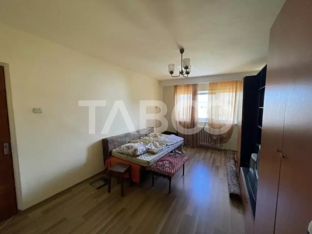 Apartament 3 camere 50 mp utili mobilat utilat zona Ampoi Alba Iulia