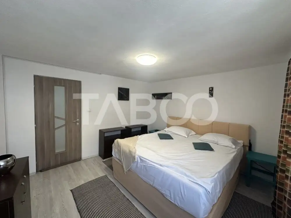 Muta-te direct! Apartament 3 camere 2 bai dressing parcare Piata Cluj