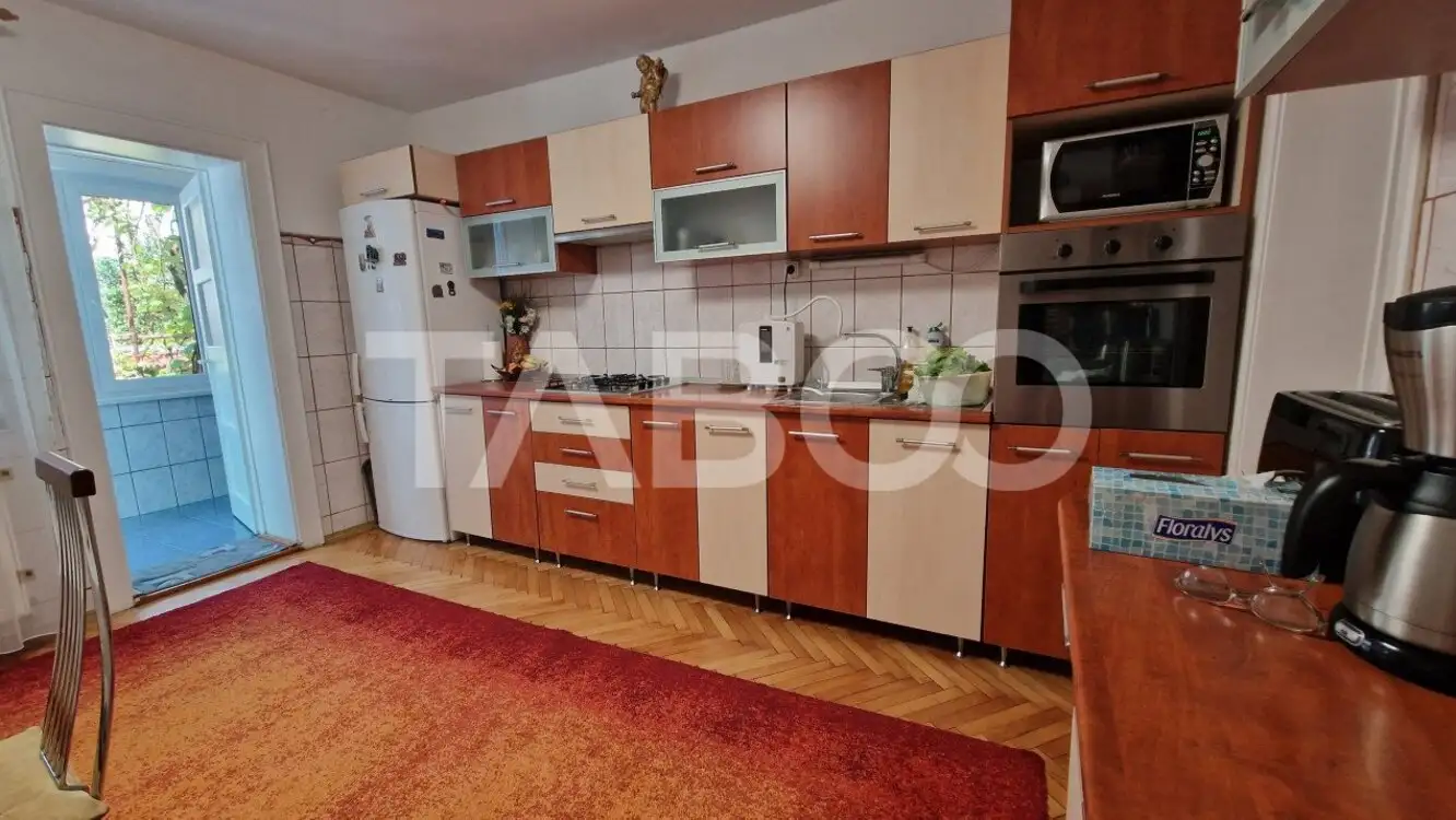 Casa individuala cu 860 mp teren in zona linistita din Turnisor