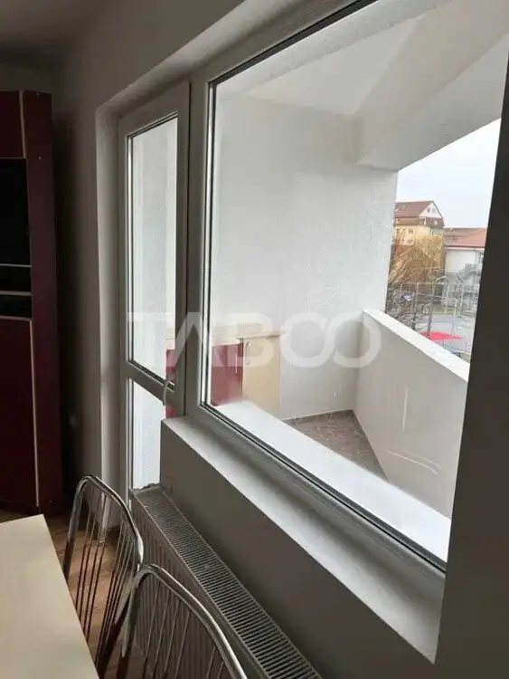 Apartament mobilat utilat 3 camere si balcon zona Mihai Viteazul