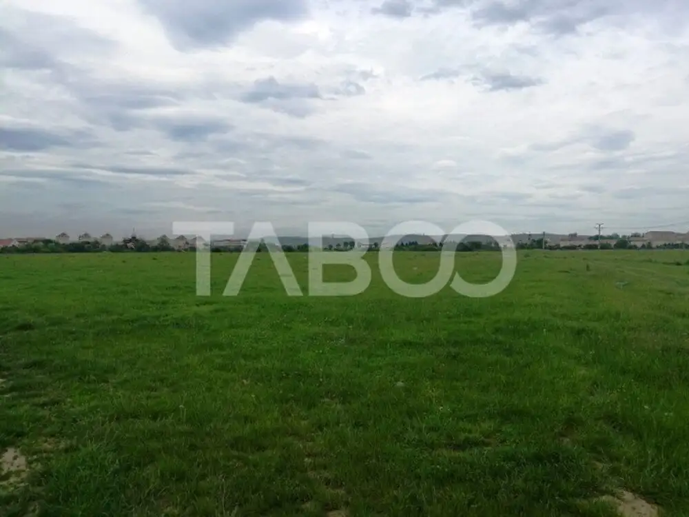 Teren de vanzare 4700 mp cu deschidere de 125 m zona Turnisor Sibiu