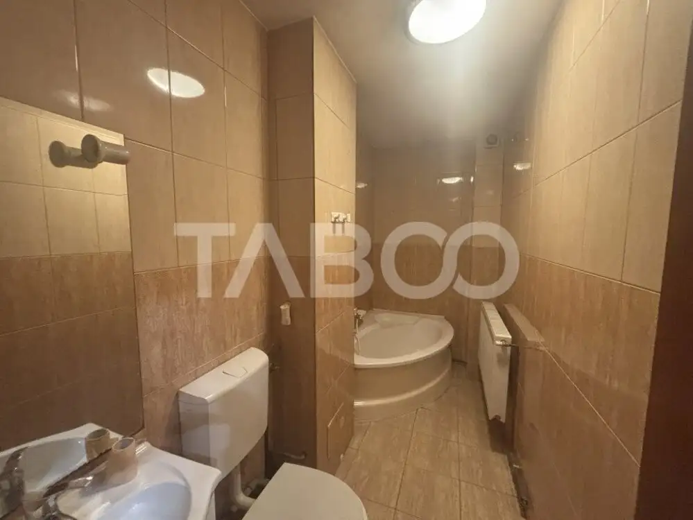 Apartament 2 camere decomandat zona Vasile Aaron 48mp utili 