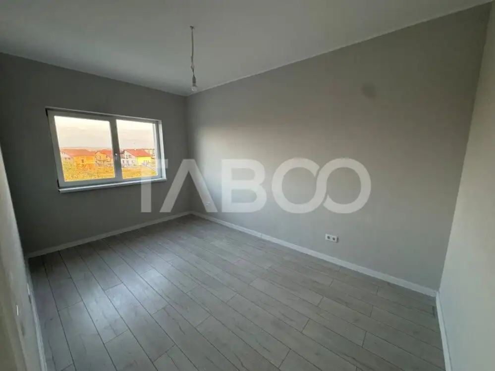 Apartament 2 camere cu balcon si boxa in bloc cu lift zona Selimbar