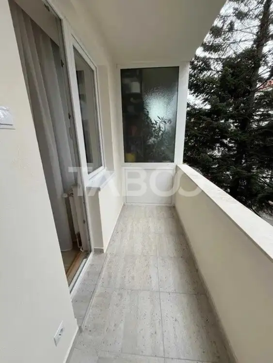 Apartament modern prima inchiriere 3 camere balcon pe Mihai Viteazul