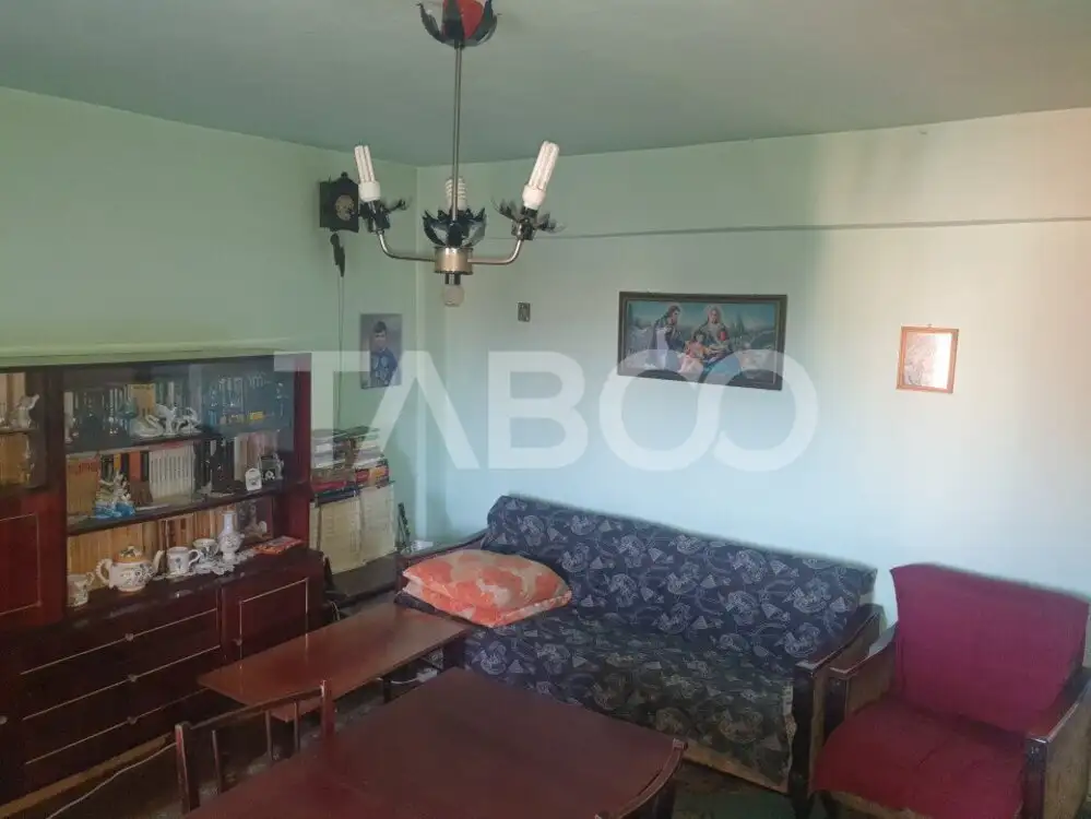 Apartament 3 camere 64 mp utili mobilat utilat balcon 3 mp Sebes Alba