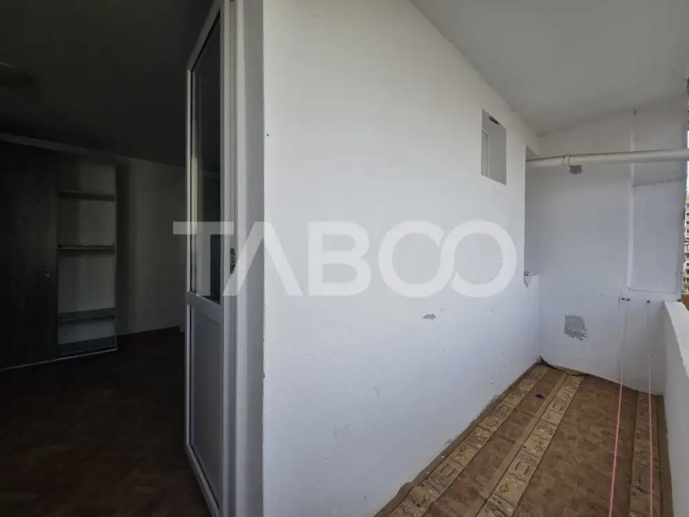 Apartament 2 camere de vanzare nedecomandat 37 mp zona Mihai Viteazu