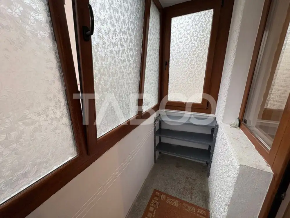 Apartament de inchiriat 3 camere decomandate 56 mpu Vasile Aaron Sibiu