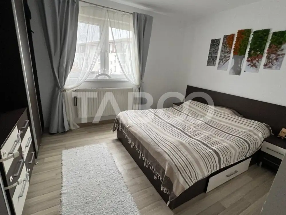 Apartament 3 camere de vanzare la etajul 1 zona Brana mobilat utilat