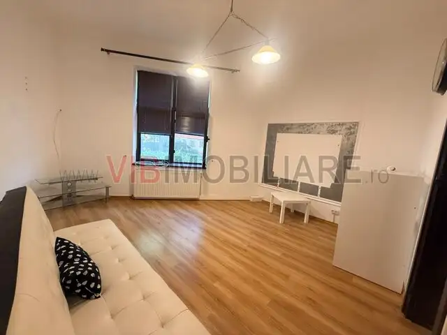 Imagine principală pentru 3 camere închiriere Dacia intersecție cu Moșilor