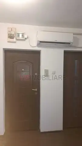 Apartament cu 3 camere decomandat, Piața Doina – Poziție excelentă