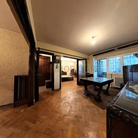 Imagine principală pentru Comision 0 - 2 Camere - Sala Palatului
