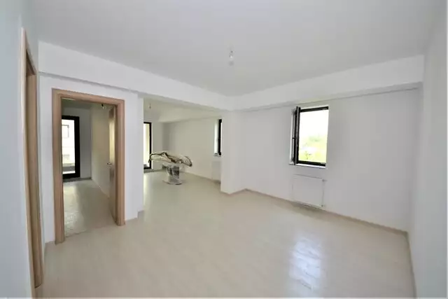 Apartament 4 camere - Sos. Gheorghe Ionescu Sisesti 