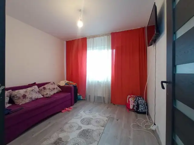 Apartament 3 camere | Etaj intermediar | Finisat | Zona Mehedinti