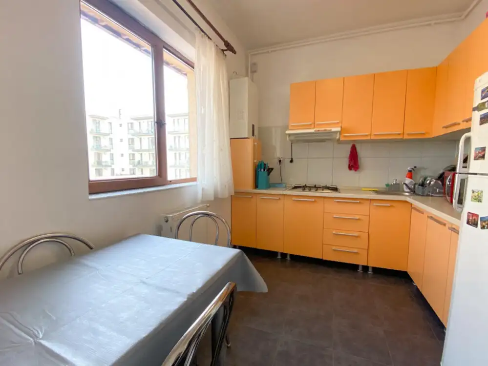 Apartament 1 camera | Decomandat | 40 mp | Balcon | Zona Pod Marasti!
