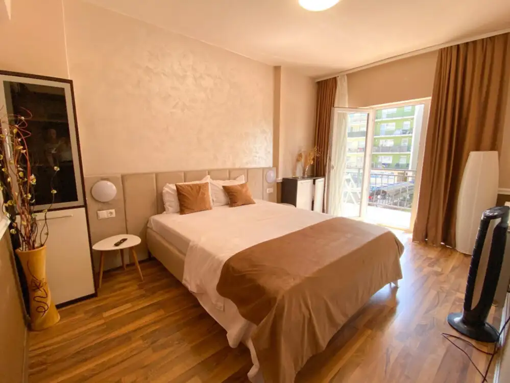 Apartament 2 camere | Bloc nou | Etaj 1/4 | Balcon | Zona Calea Turzii