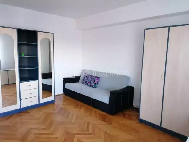 Inchiriere apartament, 3 camere in Gheorgheni