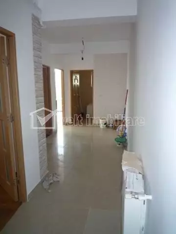 De vanzare apartament, 3 camere