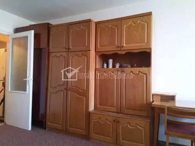 Vanzare apartament, o camera in Gheorgheni