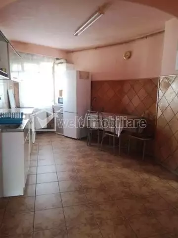 Vanzare apartament, 4 camere in Grigorescu