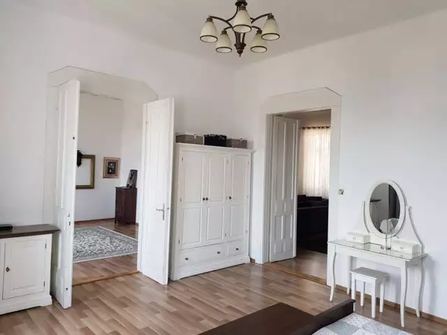 Apartament 4 camere, 137 mp, Piata Mihai Viteazu