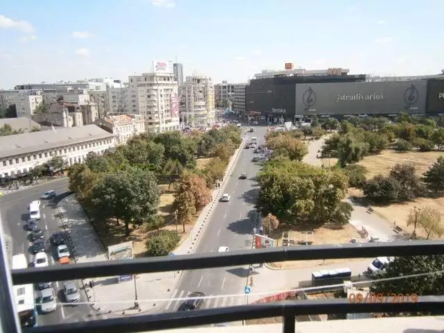 Apartament de vanzare Piata Unirii Bloc Vodafone, vedere panoramica