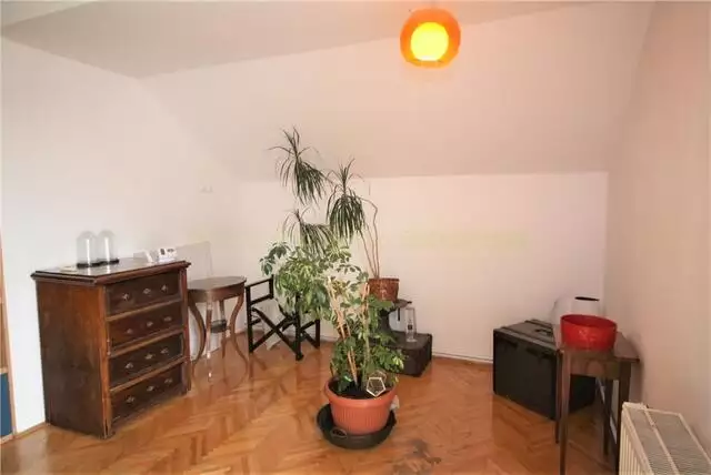 Apartament boem si cochet cu doua camere in zona superba