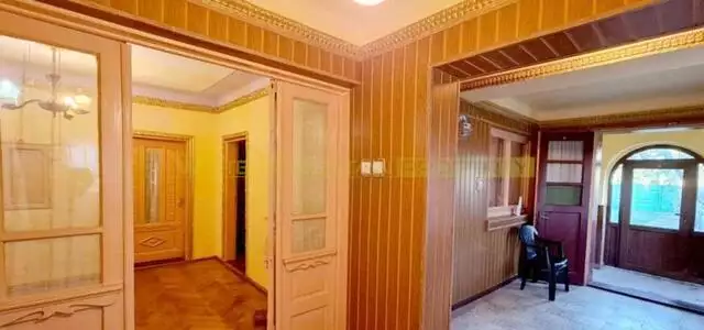 Casa 6 camere de vanzare, Blejoi, jud Prahova, negotiable