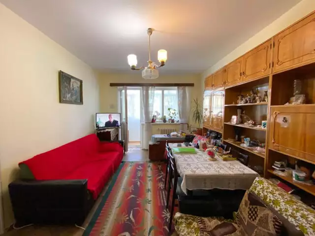 Apartament 3 camere | Decomandat | Etaj 3 | Zona Grigore Alexandrescu!