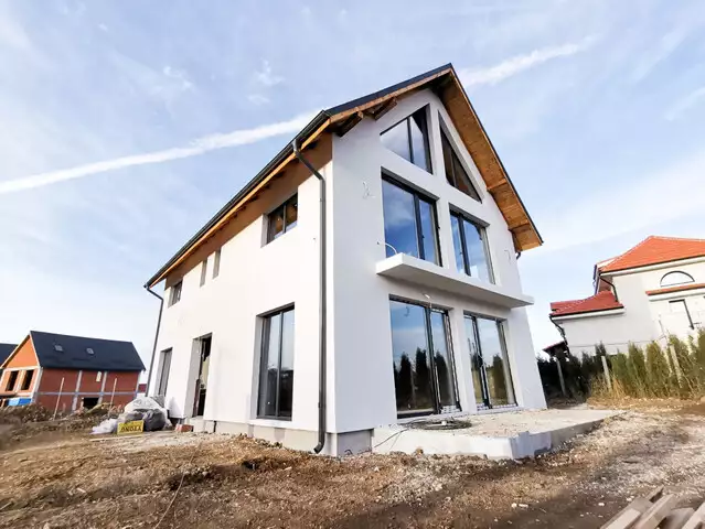 Casa noua cu vedere panoramica | 194 mp utili | Terasa | Feleacu!
