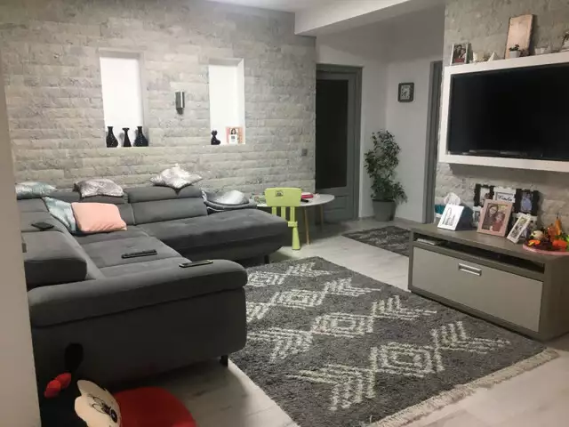 Apartament 3 camere | finisat modern | Curte | Zona Clujana!