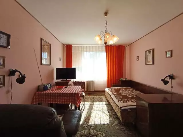 Apartament 2 camere | Etaj 3/4 | Parcare | Semicentral | Zona Horea!