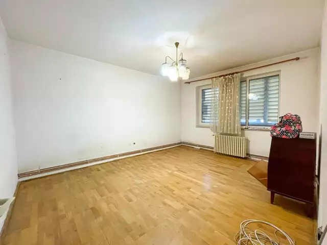 Apartament 3 camere | Decomandat | 59 mp | Balcon | Gruia