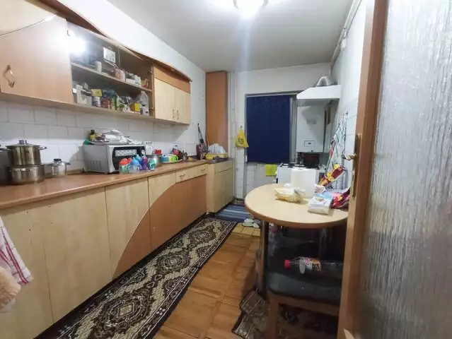 Apartament 3 camere | 67 mp utili | Decomandat | Etaj 1 | Pod Marasti!