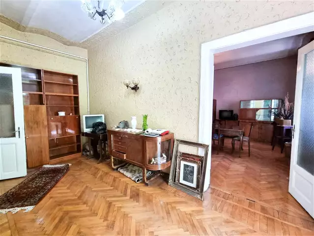 Apartament 2 camere | Ideal pentru birou | Etaj 1 | Centru | Sora 