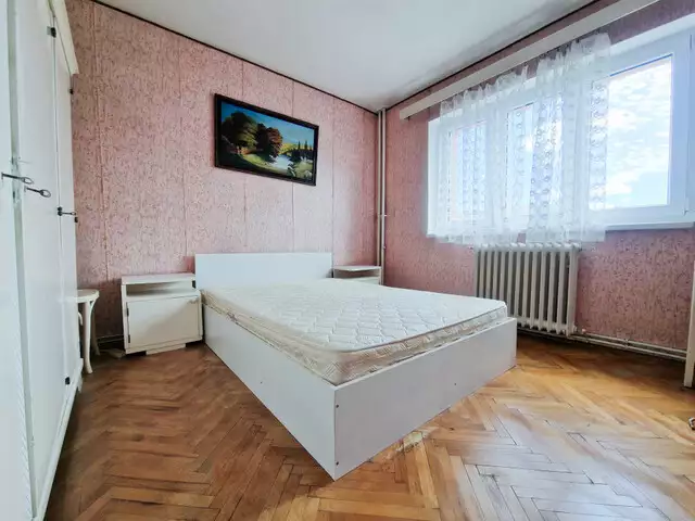 Apartament 2 camere | Etaj 3 | Decomandat | Manstur zona Primaverii!