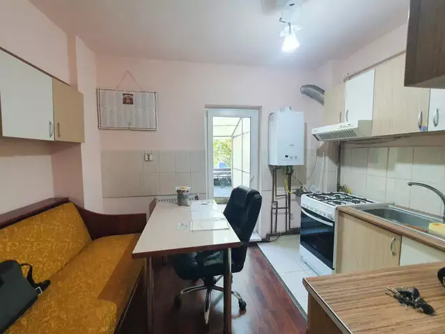 Apartament 2 camere | Decomandat | Etaj 1/4 | Garaj | Piata Zorilor!