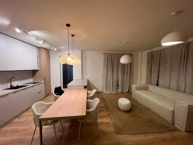 Apartament 2 camere | Etaj intermediar | Terasa | Zona Andrei Muresan!