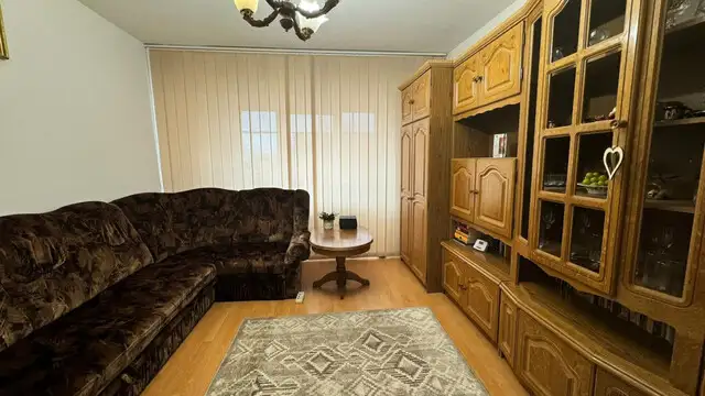 Apartament 3 camere | Decomandat | Balcon | Etaj 1 | Marasti 