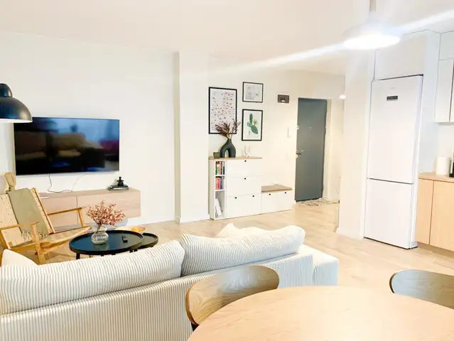 Apartament 2 camere | Bloc Nou | Terasa | Parcare | Zona Vivo-Metro 