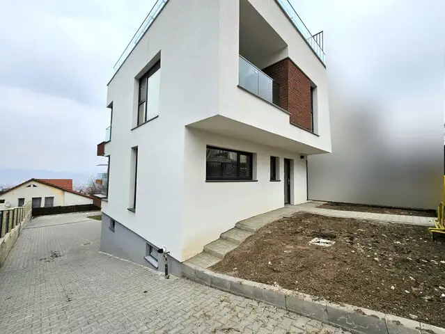 Casa cu 4 camere | 145,6mp utili | Priveliste | Buna Ziua | Zona Lidl