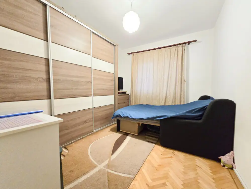 Apartament 3 camere la cheie | Decomandat | Etaj 2 | Balcon | Marasti