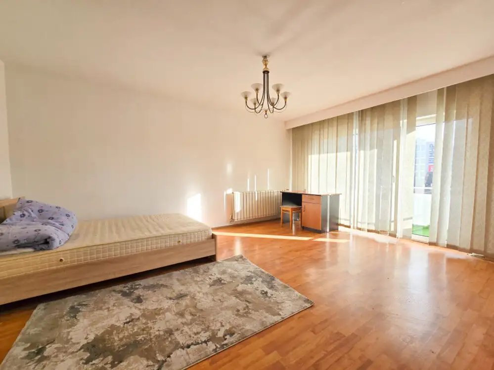 Apartament 3 camere | Decomandat | Balcon | Pet friendly | The Office