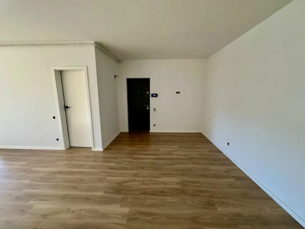 Apartament cu 2 camere | Bloc nou | Finisat | Parcare | Vivo Mall!