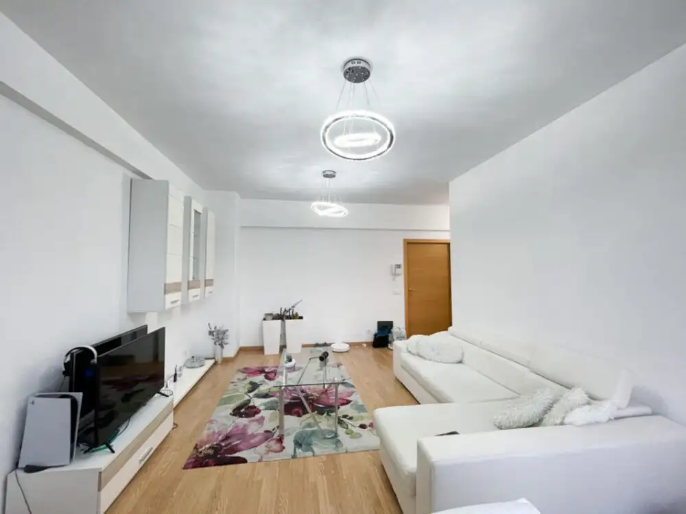 Apartament 3 camere | Etaj intermediar | Terasa | Garaj | Viva City