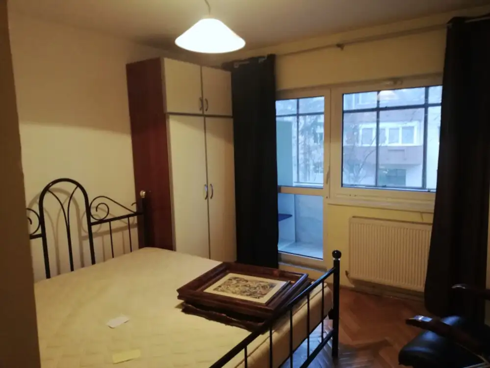 Apartament 4 camere | Etaj 1 | Alee retrasa | Zona strazii Bucuresti! 